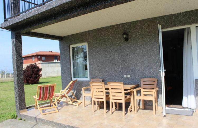 Дом На Пляже Black Sea House Kobuleti Esterno foto